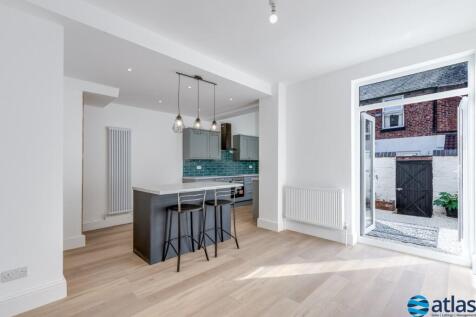Kitchen/Dining Area