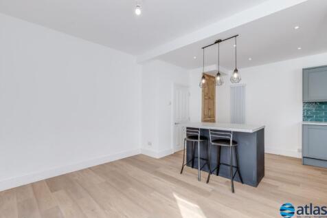 Kitchen/Dining Area