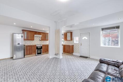 Kitchen/Living Area