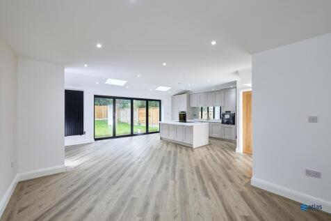 Kitchen / Dining / Living Area