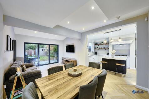 Living/Kitchen/Dining Area