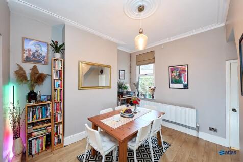 Living Room / Dining Room