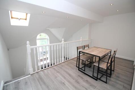 Mezzanine Dining Area