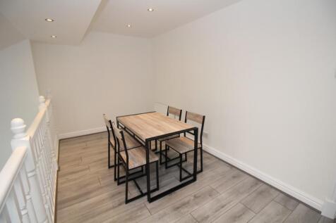 Mezzanine Dining Area
