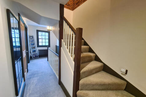 TO 2ND FLOOR
