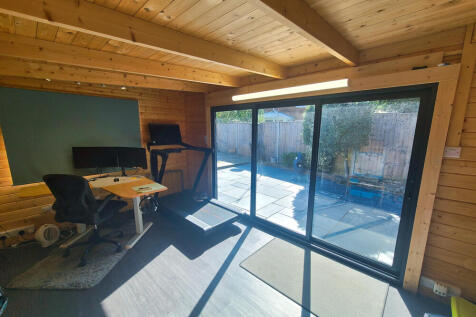 Property Image 28