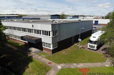 6 Lakeside Industrial Estate3.jpg
