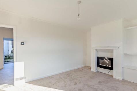 8638240-interior01-800.jpg