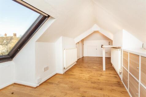 8486940-interior02.jpg
