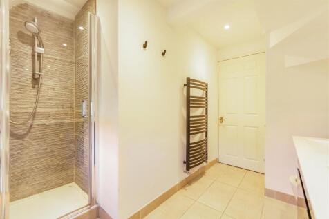 8486940-interior06.jpg