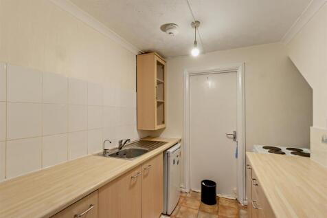 8642182-interior16-800.jpg
