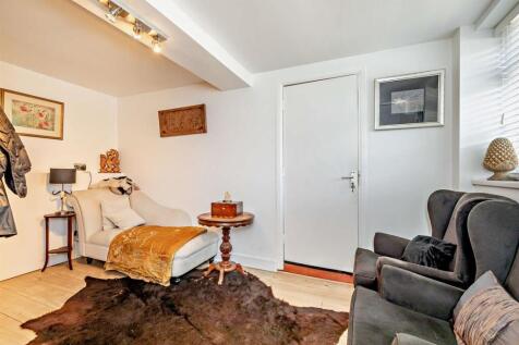 8653790-interior16-800.jpg