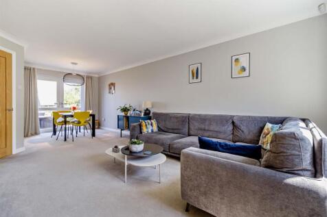 8656443-interior16-800.jpg