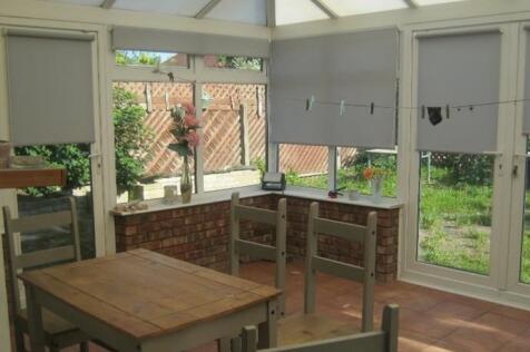 CONSERVATORY DINING ROOM 2.jpg