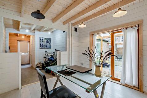 8659030-interior18-800.jpg