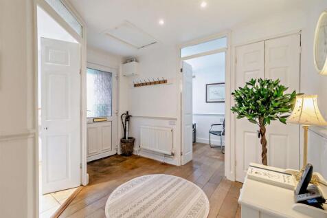 8659030-interior10-800.jpg