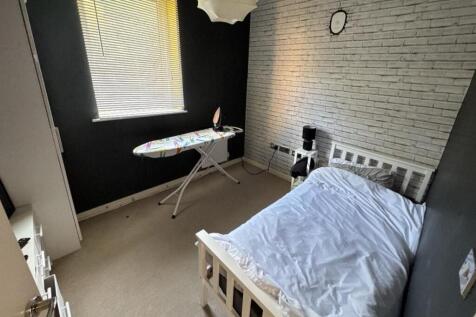 BEDROOM two.jpg