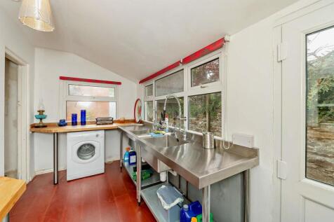 8660047-interior08-800.jpg