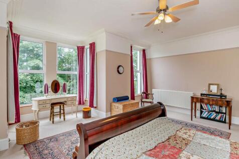 8660047-interior16-800.jpg