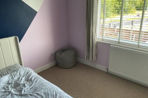23, Dooley Drive, Bootle, L30 8RP_Page_11_Image_00