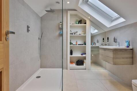 BEDROOM FOUR ENSUITE