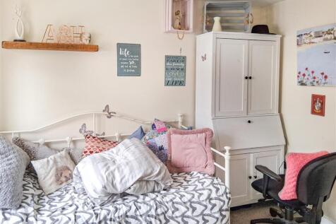 30-08-2025__09-37-30_Playroom.S5PLi.jpg