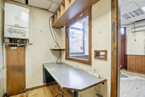 8663008-interior04-800.jpg