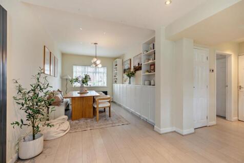 8666487-interior16-800.jpg