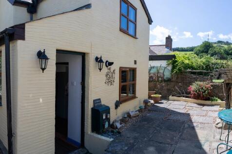 StapleCottage8of67.jpg