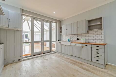 8665389-interior04-800.jpg