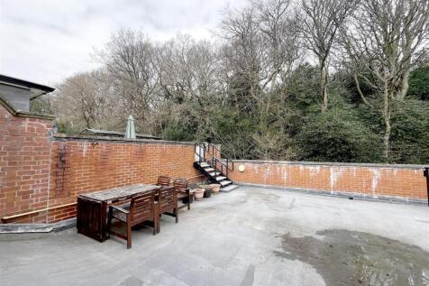 Roof Terrace.JPG