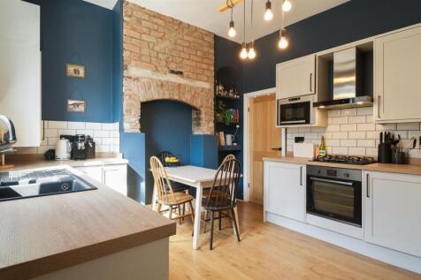 21ChurchillRd-29.jpg