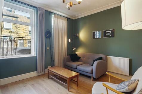21ChurchillRd-31.jpg