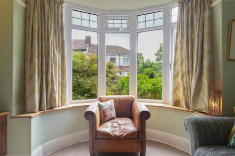 40LydgateHallCres-07.jpg