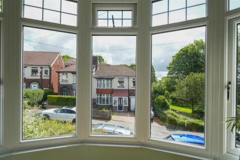 40LydgateHallCres-15.jpg