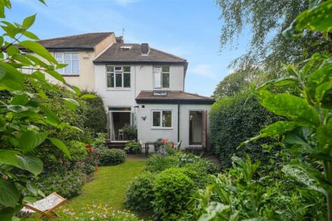 40LydgateHallCres-26.jpg