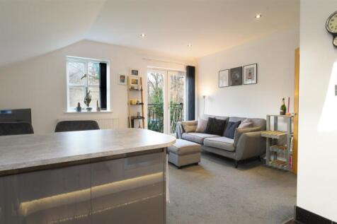 18GloucesterCres-09.jpg