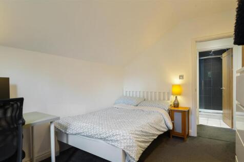 18GloucesterCres-15.jpg