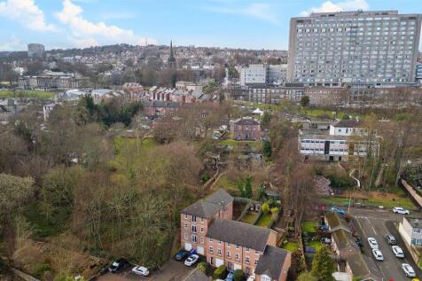 18GloucesterCres-02.jpg