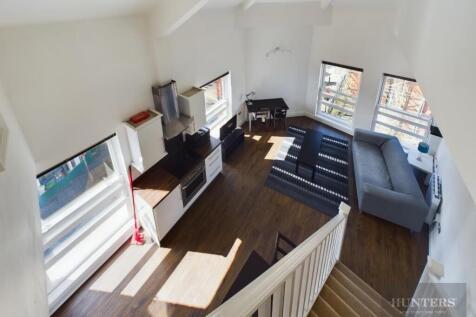 Sitting Room / Kitchen