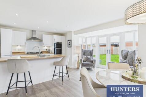 Kitchen/Family Dining