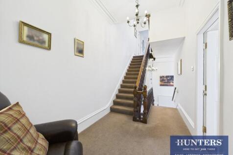 1st Floor Front Landing