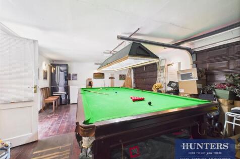 Billiard Room/Garage
