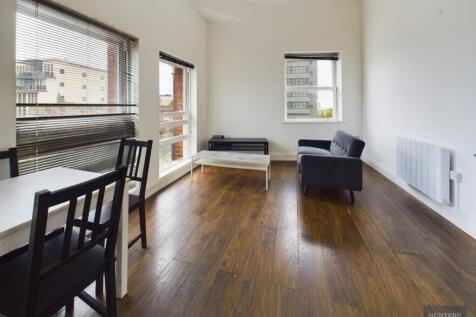 Sitting Room / Kitchen