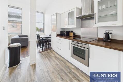 Kitchen / Living Area