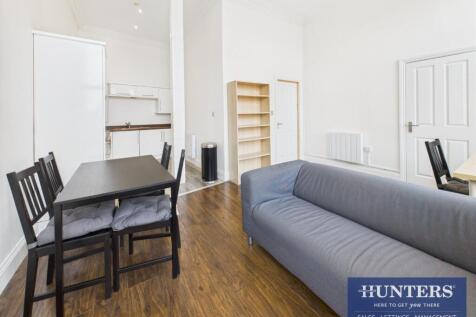 Kitchen / Living Area