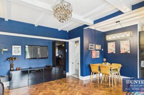 Kitchen/Living Area