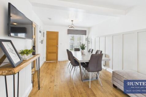 Kitchen /Dining room