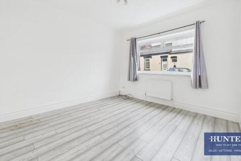 Front Recpetion/Bedroom