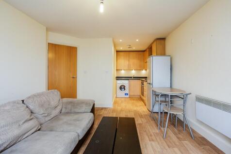 living room and kitchen  (Main)